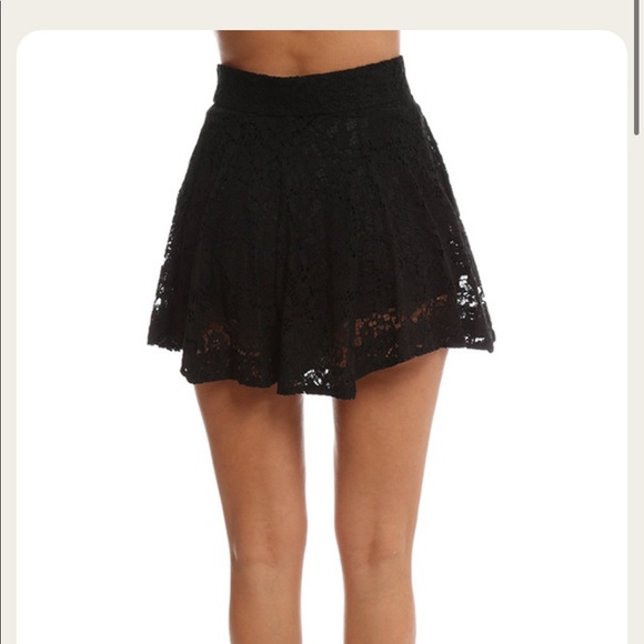 IRO OPAL SHORT.  Never worn - Picture 4 of 9